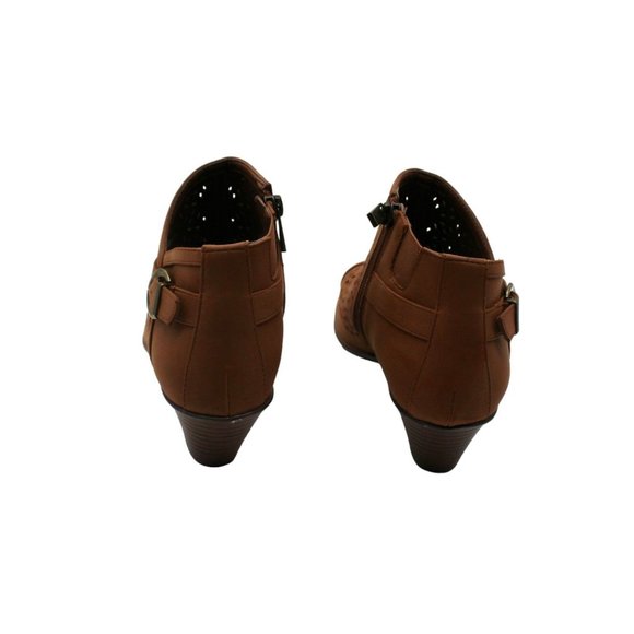 Easy Street Dakota Sandals (Women) - Picture 7 of 7